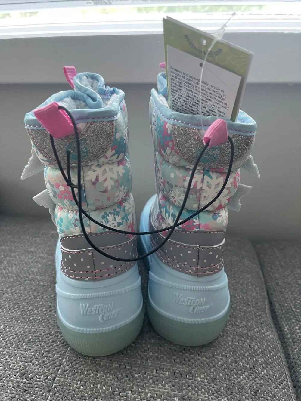 NWT Western Chief Toddler Denali Lighted Snowflake Winter Boots, Size 12T